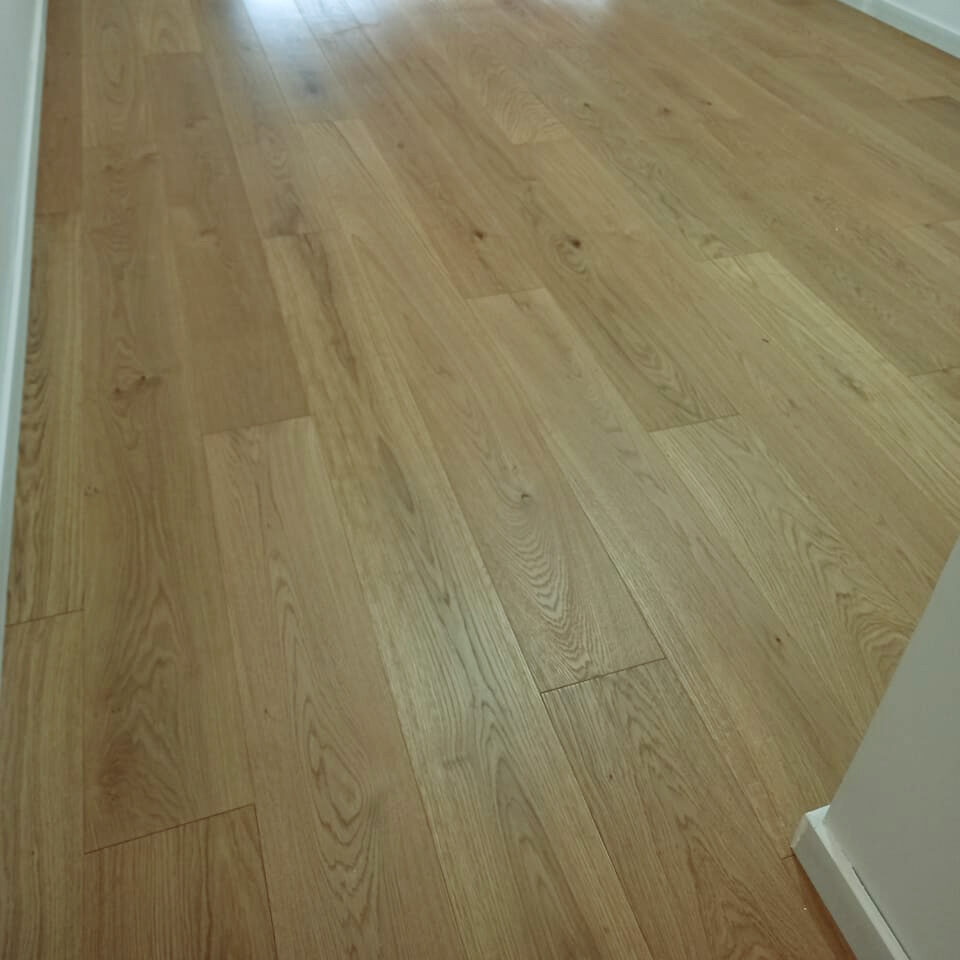 Roble Europeo Prefinished Natural - Brushed - Imagen 4