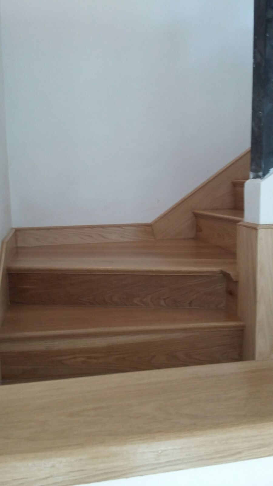 Escalera de Madera Maciza - Roble Europeo - Imagen 2